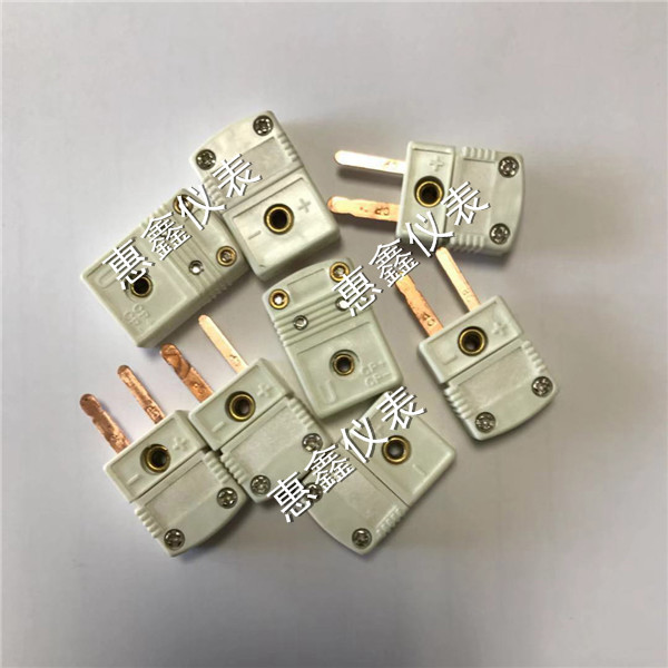 omega U��С���^